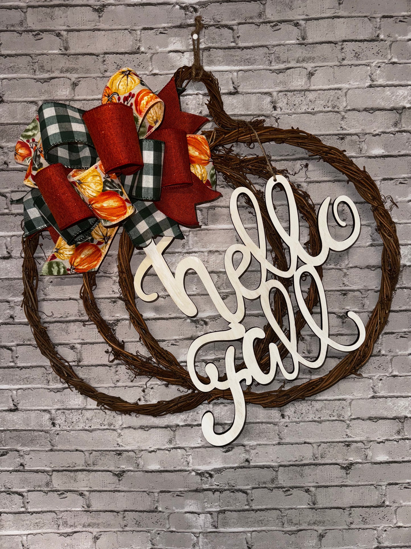 HELLO FALL GRAPEVINE DOOR HANGER