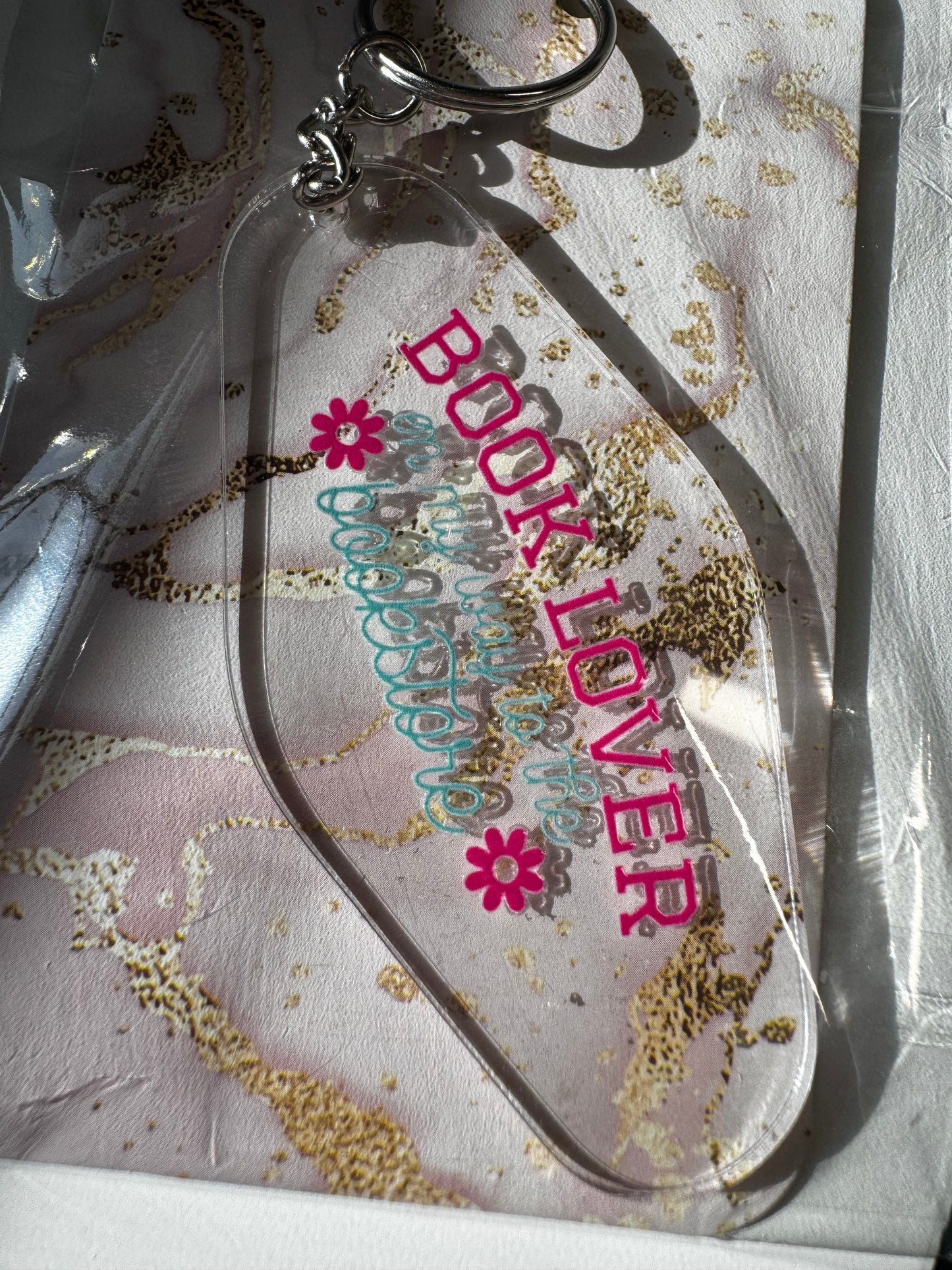 BOOK LOVER ON MY WAY TO THE BOOKSTORE KEYCHAIN