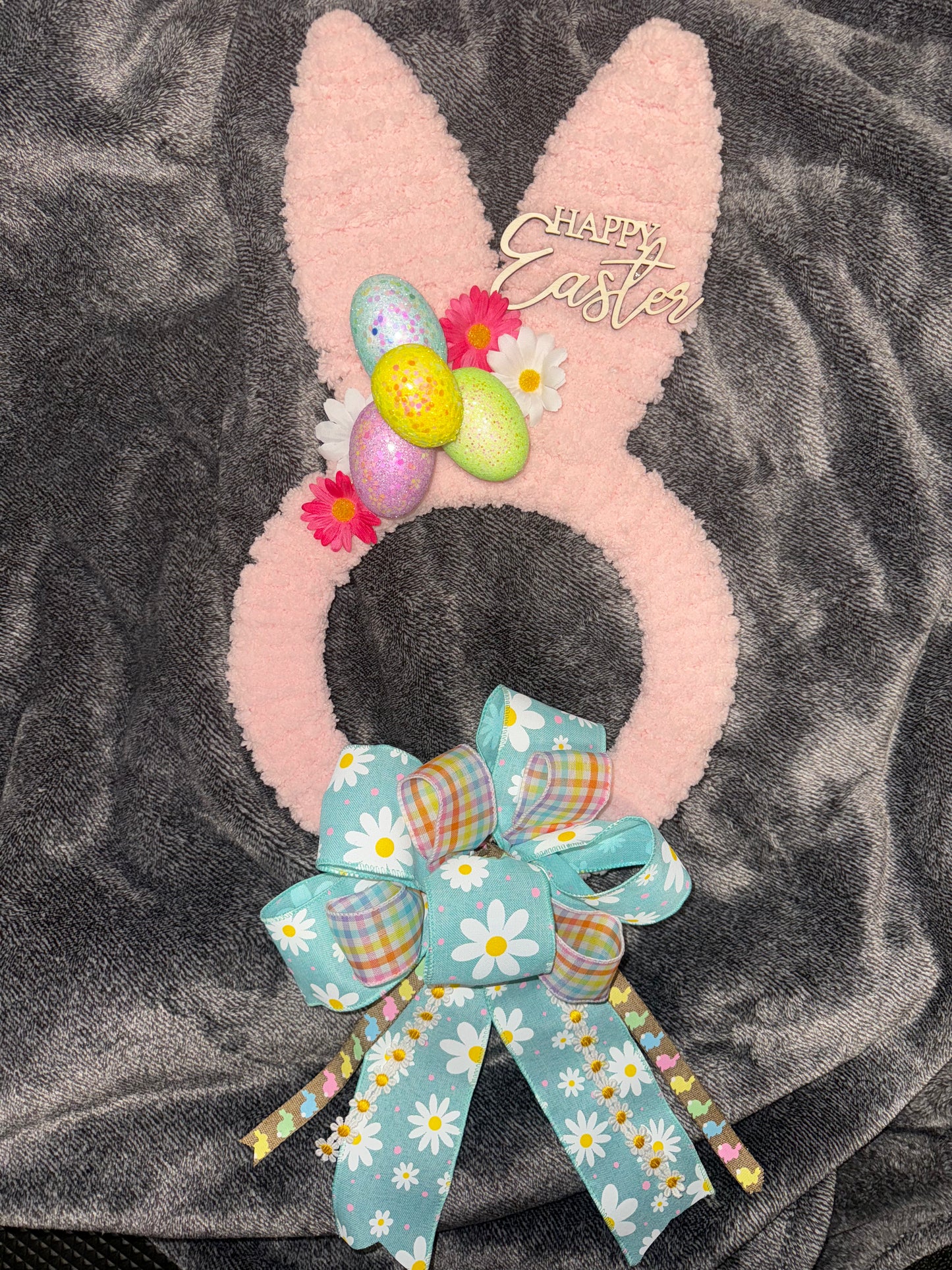 PINK DAISY SPARKLE BUNNY WREATH