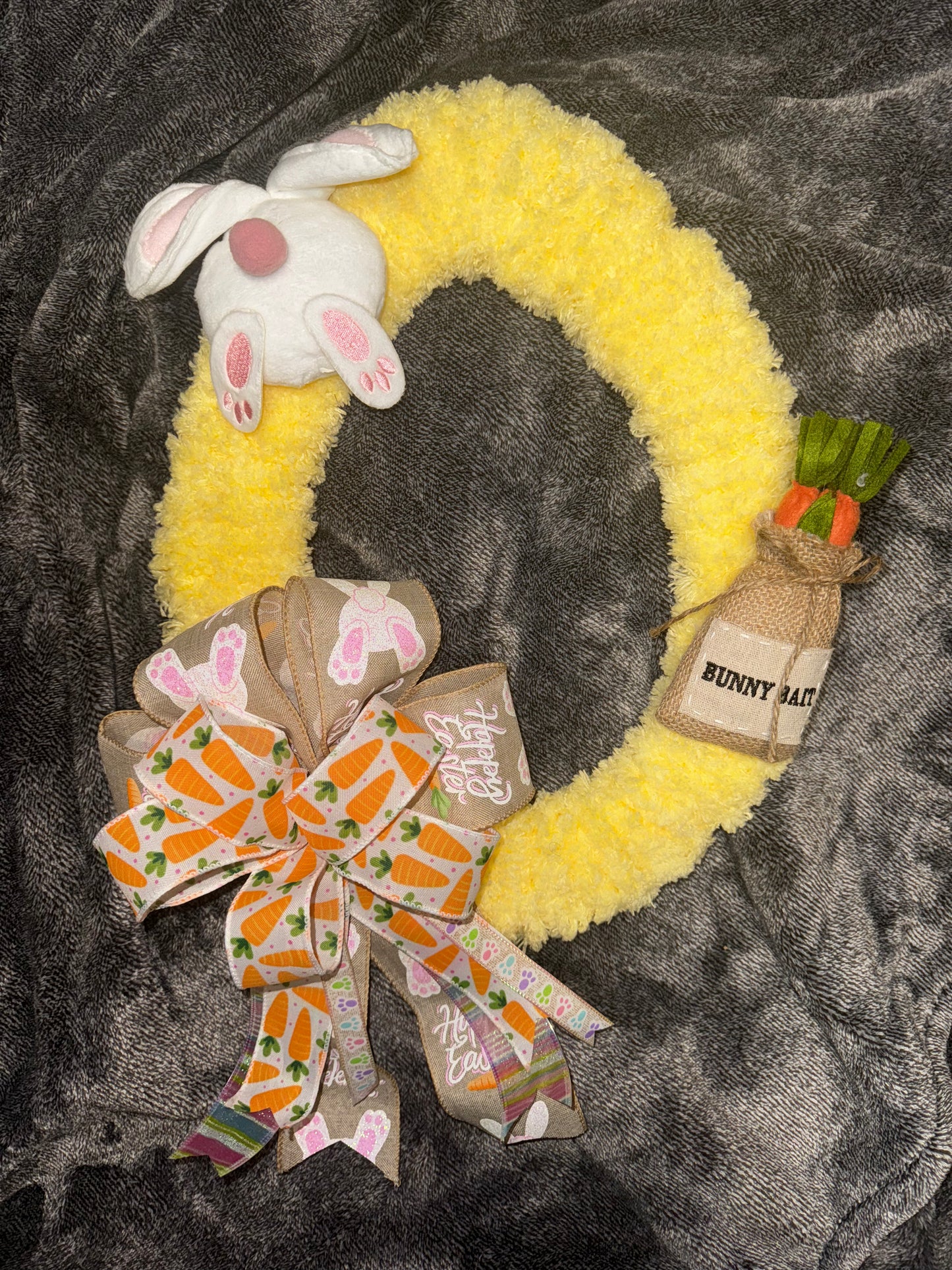 YELLOW CARROT EGG WREATH