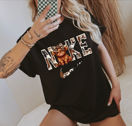 HIGHLAND COW PRINT CHECK T-SHIRT - PREORDER